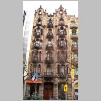 Barcelona, Casa Torres Grau, photo amadalvarez, Wikipedia.JPG